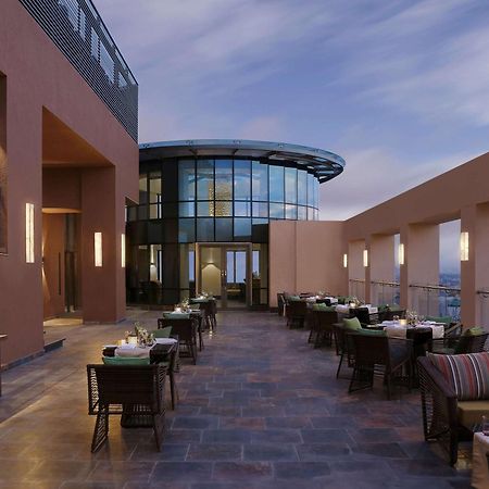 Novotel Lucknow Gomti Nagar Zewnętrze zdjęcie