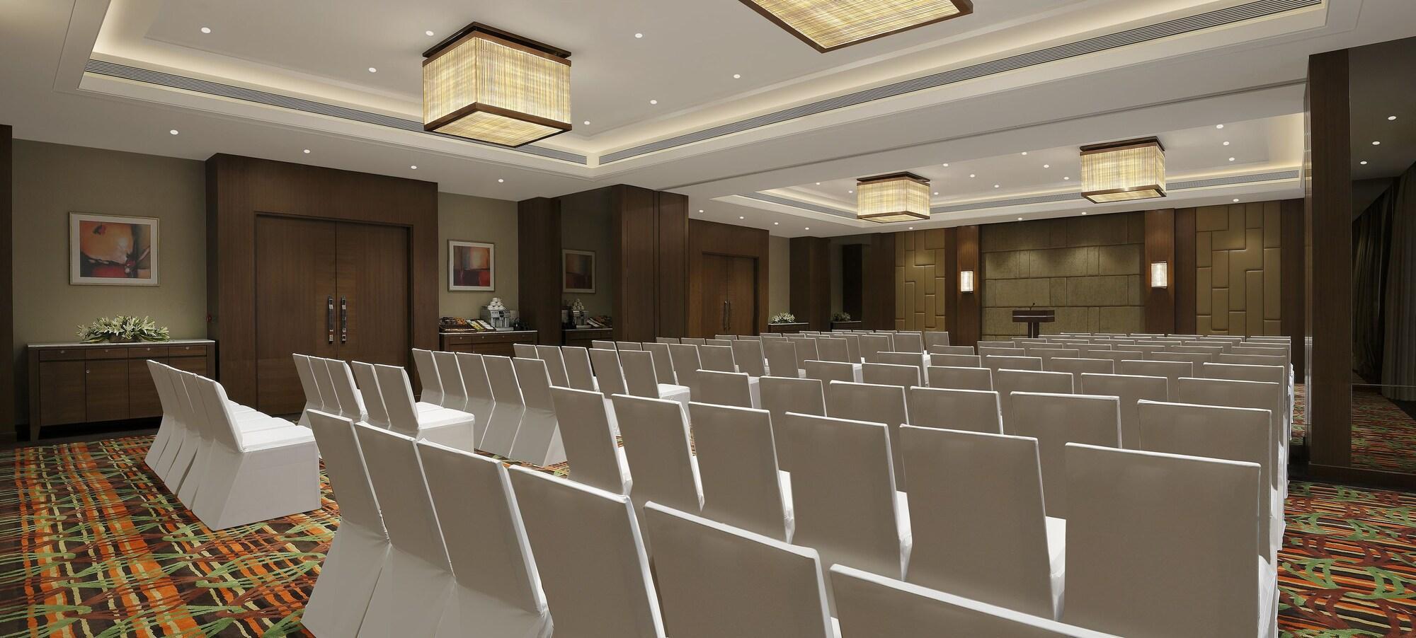 Novotel Lucknow Gomti Nagar Zewnętrze zdjęcie