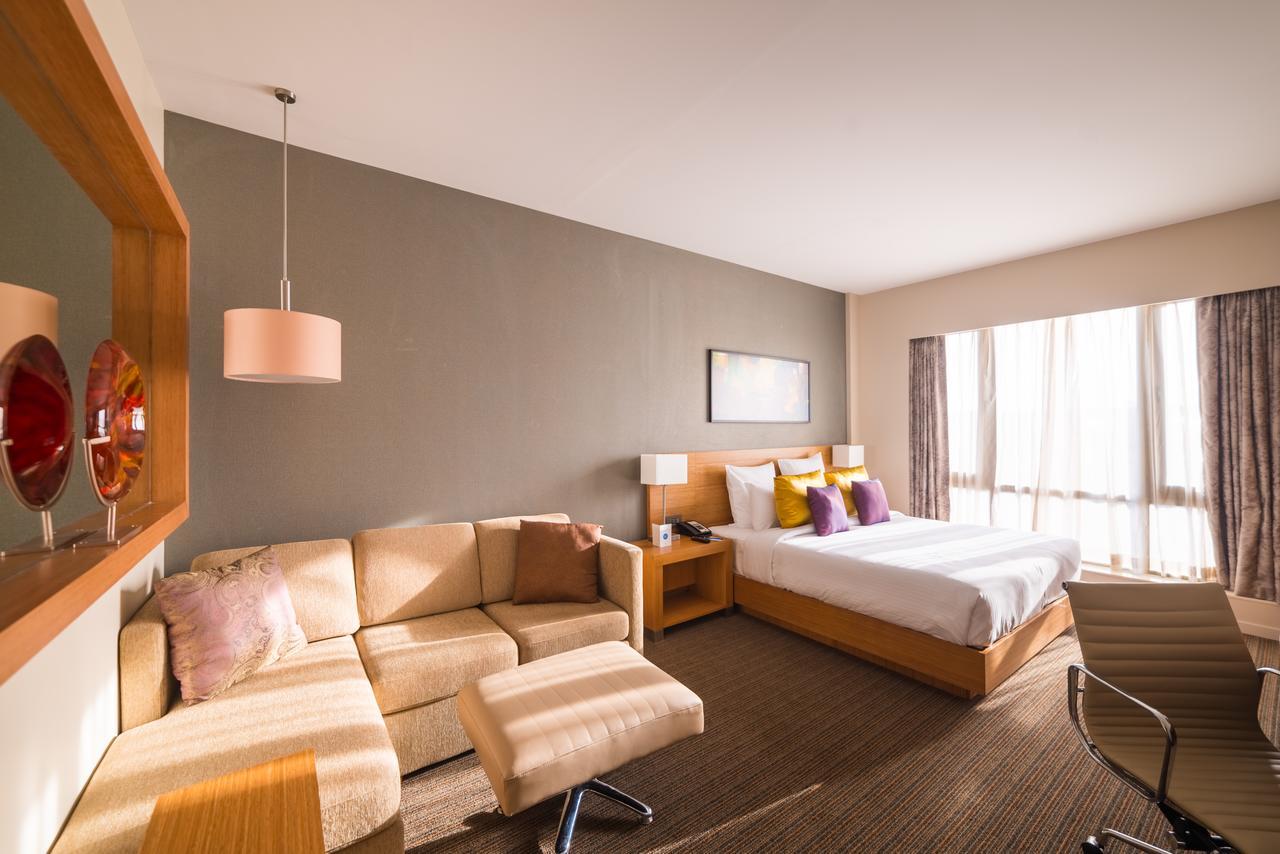 Novotel Lucknow Gomti Nagar Zewnętrze zdjęcie