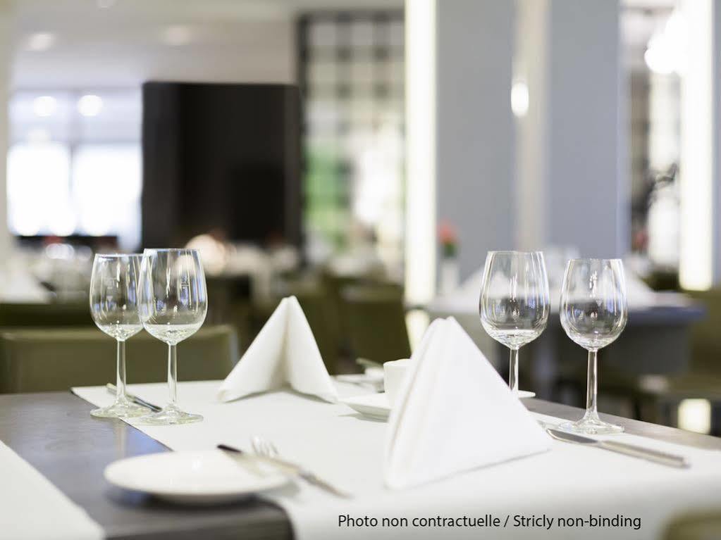 Novotel Lucknow Gomti Nagar Zewnętrze zdjęcie