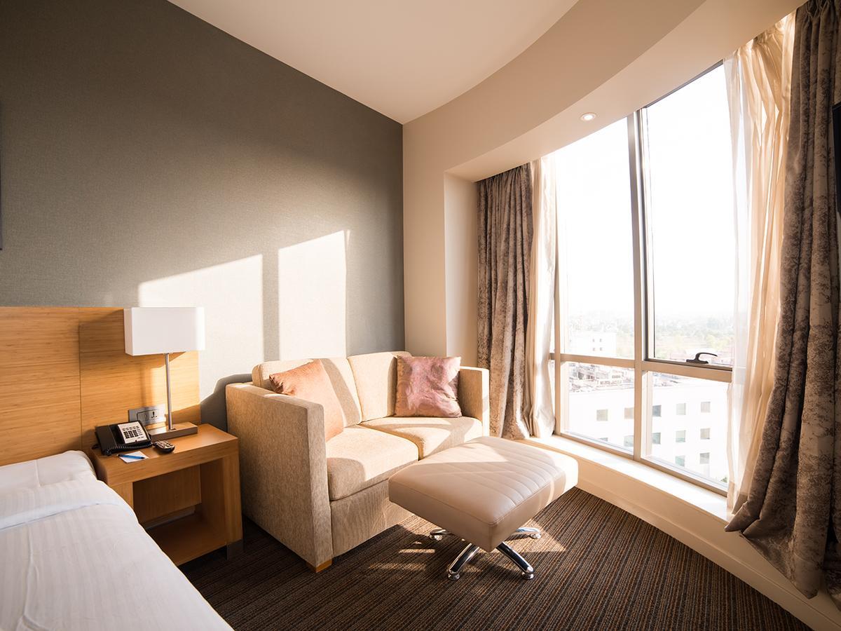 Novotel Lucknow Gomti Nagar Zewnętrze zdjęcie