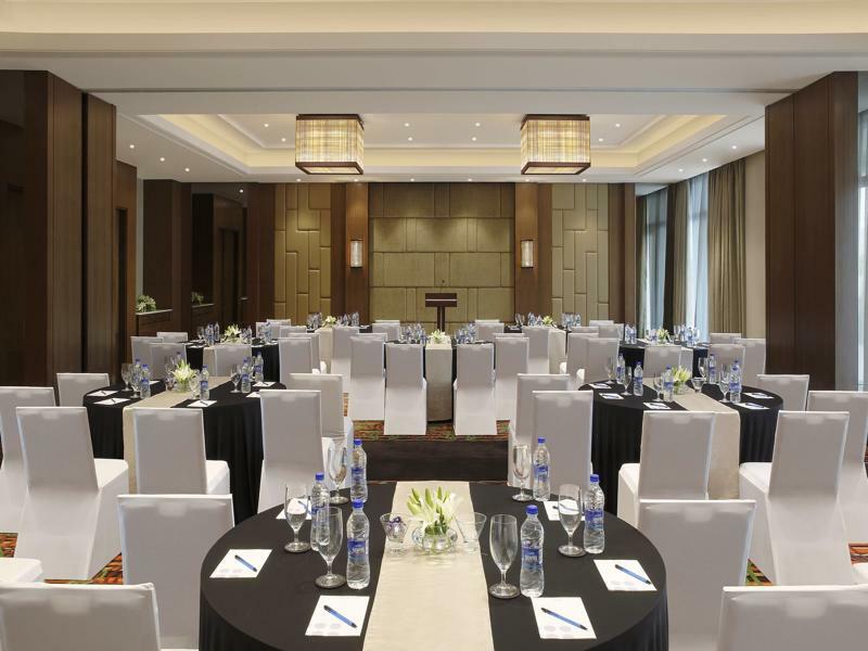Novotel Lucknow Gomti Nagar Zewnętrze zdjęcie